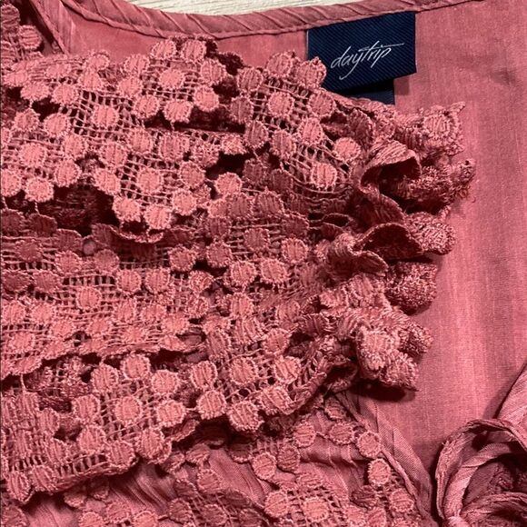 Daytrip Crochet Sleeve Peplum Top Size L Blush Pink Boho V-Neck Tie Front - Picture 10 of 14